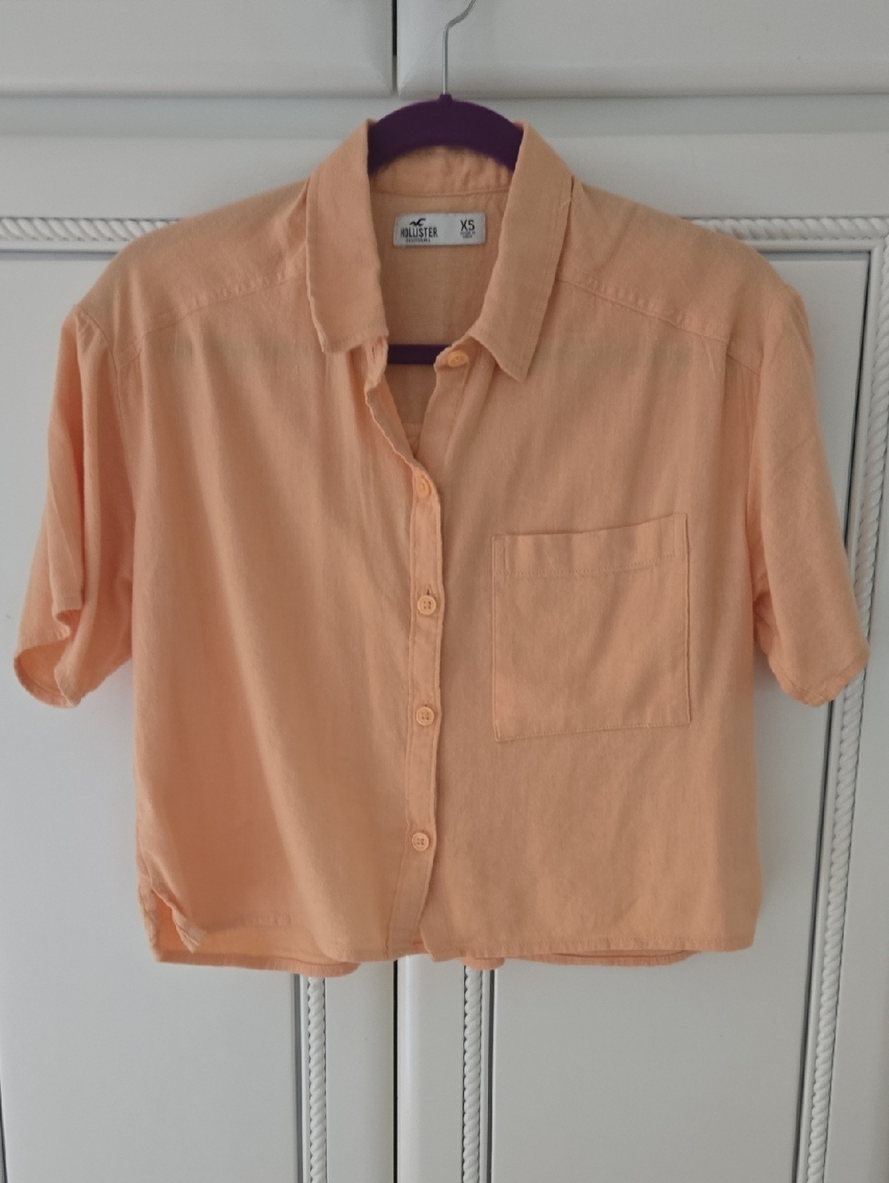 Hollister Peach Short Sleeve Button-Down Shirt